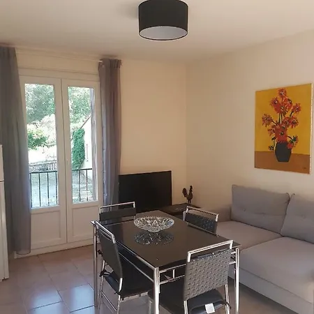A La Campagne, T2 Independant. Céret